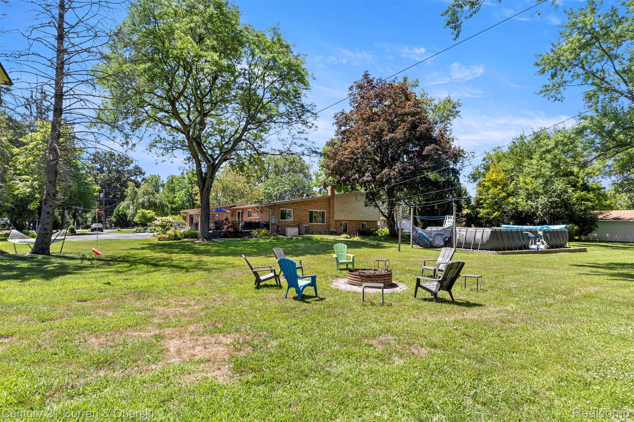 Canton Charter Township, Michigan, 48188, United States, 5 Bedrooms Bedrooms, ,3 BathroomsBathrooms,Residential,For Sale,1904333