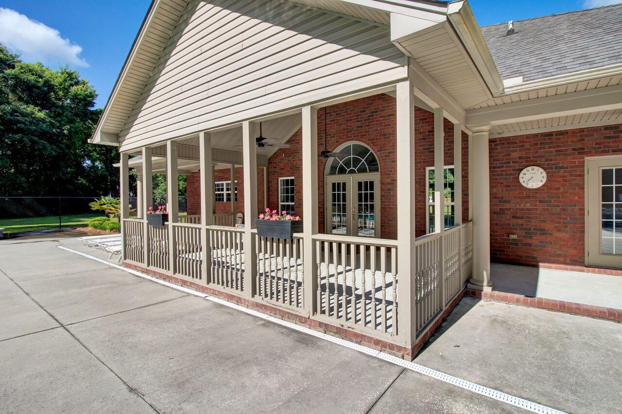 North Charleston, South Carolina, 29420, United States, 5 Bedrooms Bedrooms, ,4 BathroomsBathrooms,Residential,For Sale,1942207