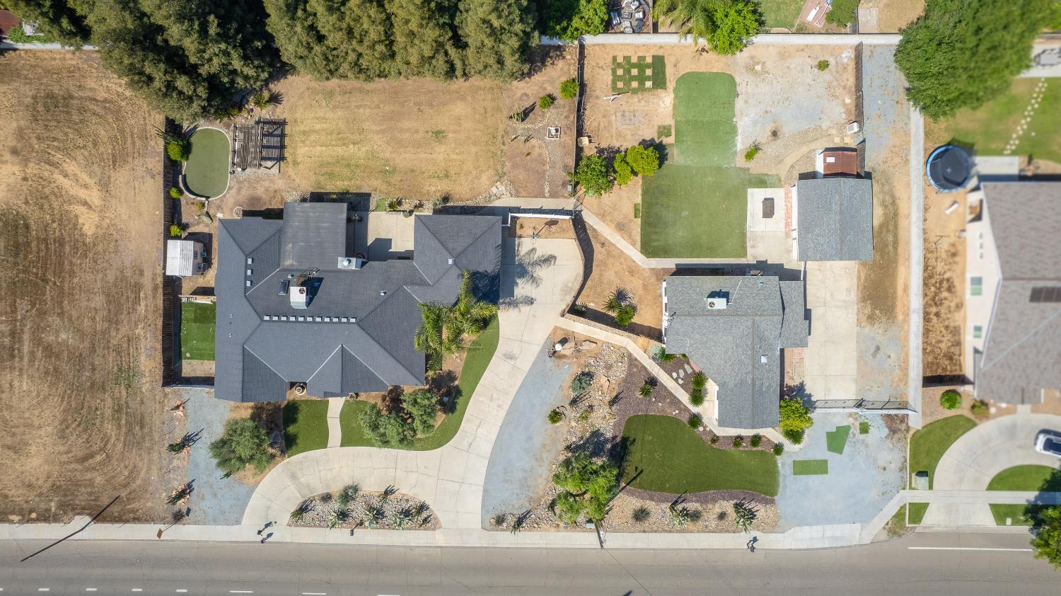 Fresno, California, 93722, United States, 3 Bedrooms Bedrooms, ,2 BathroomsBathrooms,Residential,For Sale,2039755