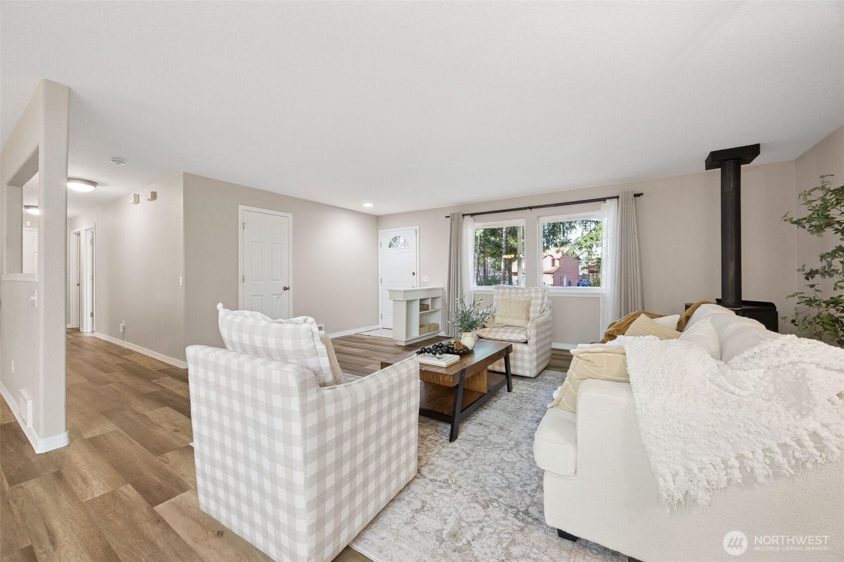 SHELTON, Washington, 98584, United States, 3 Bedrooms Bedrooms, ,2 BathroomsBathrooms,Residential,For Sale,2003420