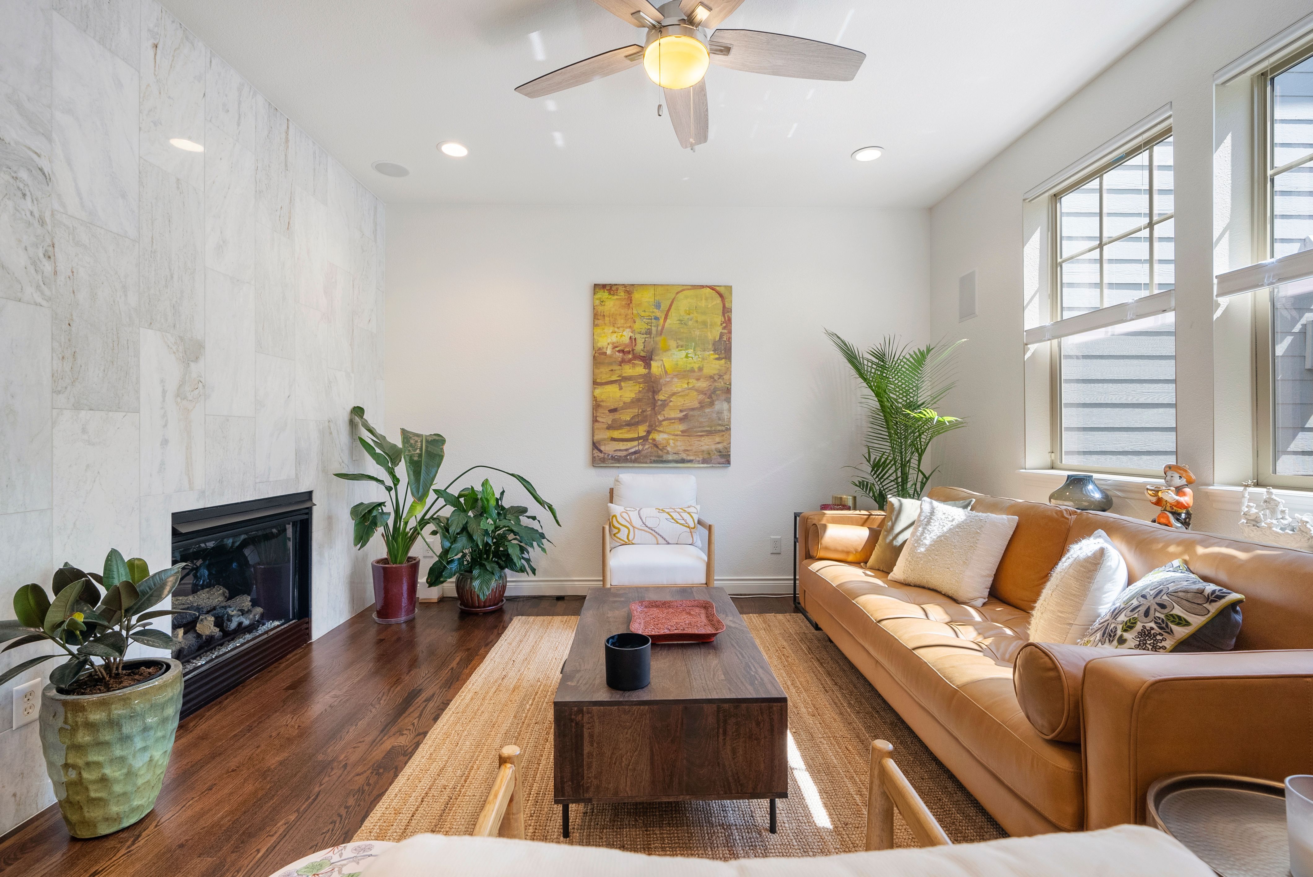  Thoughtfully Updated and Ideally Located in Central Park Neighborhood - 物件實景