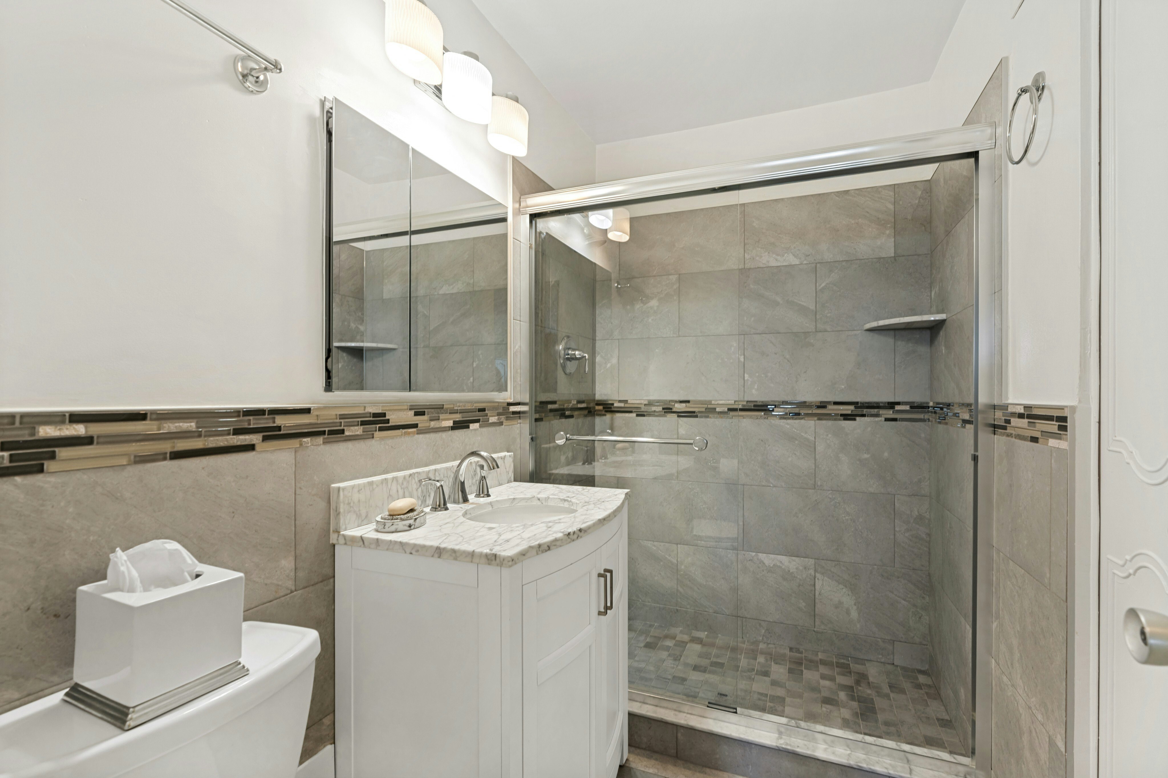  2100 Linwood Avenue, Fort Lee, NJ 07024 - 物件實景