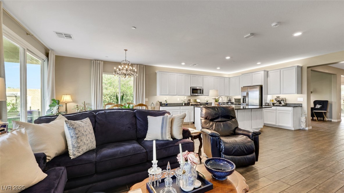 Henderson, Nevada, 89002, United States, 3 Bedrooms Bedrooms, ,3 BathroomsBathrooms,Residential,For Sale,1986221