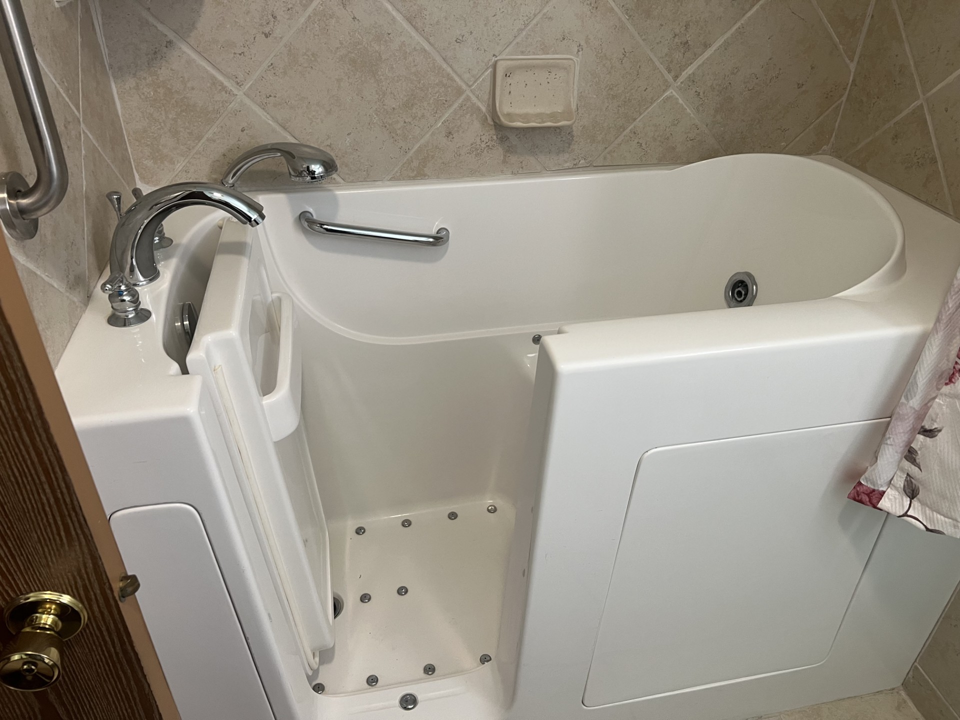 Panguitch Lake, Utah, 84759, United States, 4 Bedrooms Bedrooms, ,2 BathroomsBathrooms,Residential,For Sale,1688491