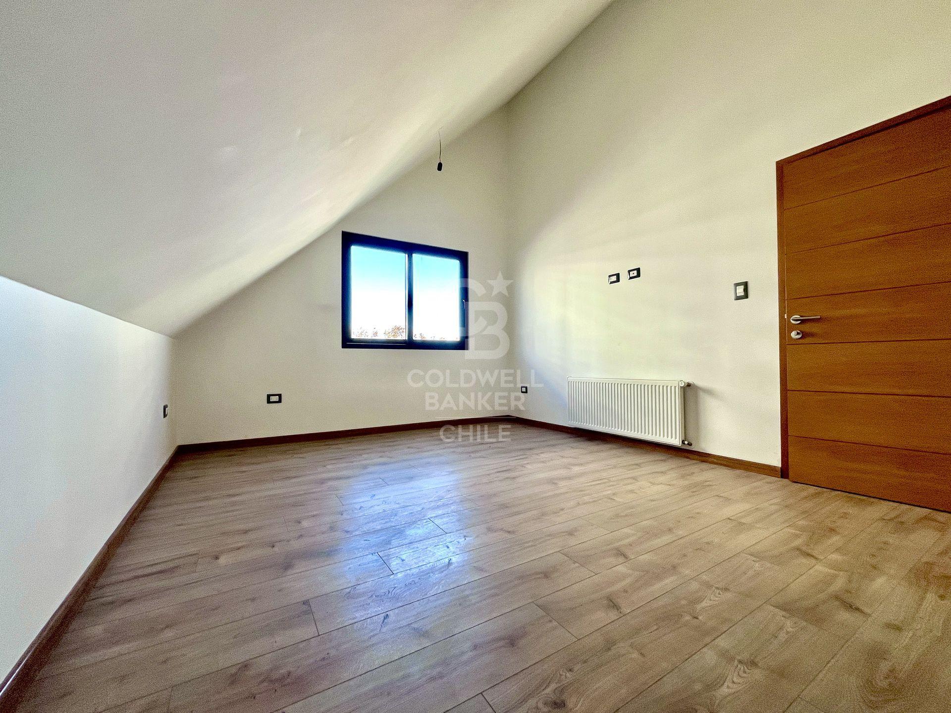 Vitacura, Chile, 3 Bedrooms Bedrooms, ,4 BathroomsBathrooms,Residential,For Sale,1898665