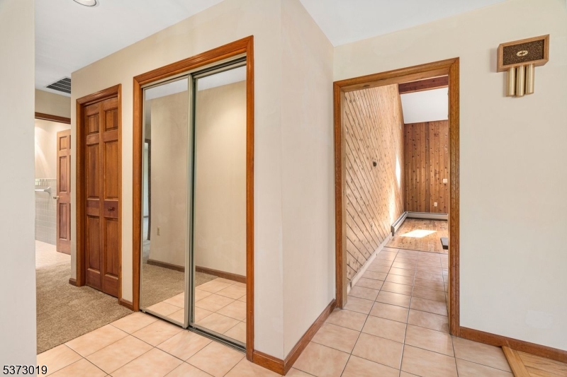 Blairstown Twp., New Jersey, 07832, United States, 3 Bedrooms Bedrooms, ,2 BathroomsBathrooms,Residential,For Sale,1898637