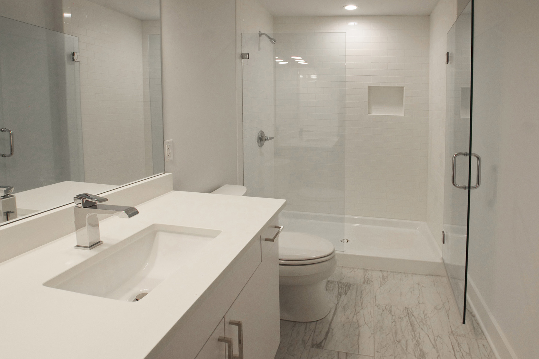 Fully Renovated, Top-Floor Residence in Buckhead - 物件實景