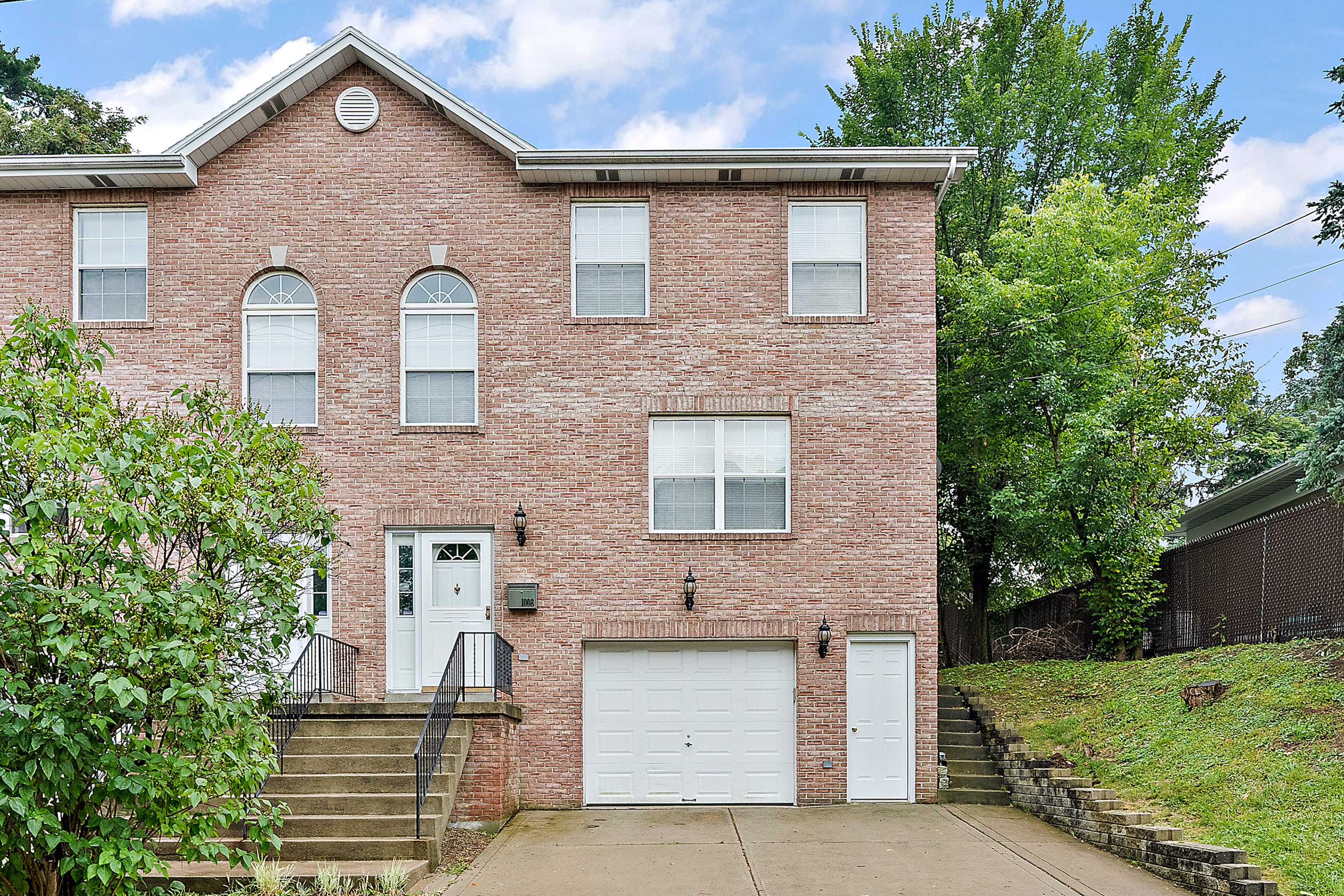 1006-1008 Middletown Road, Pittsburgh, PA 15205 - 物件實景