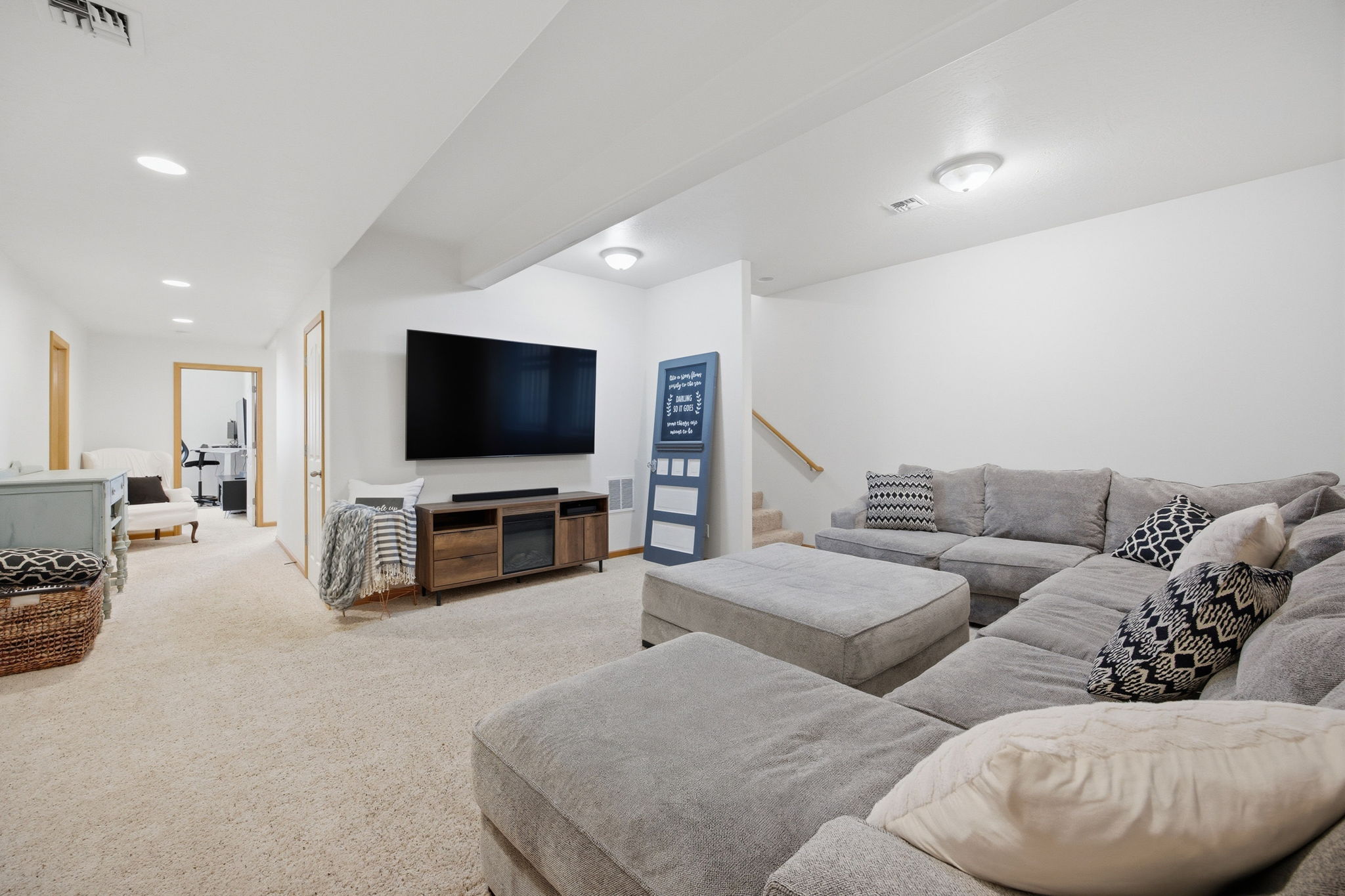  6001 Hobson Lane - 物件實景