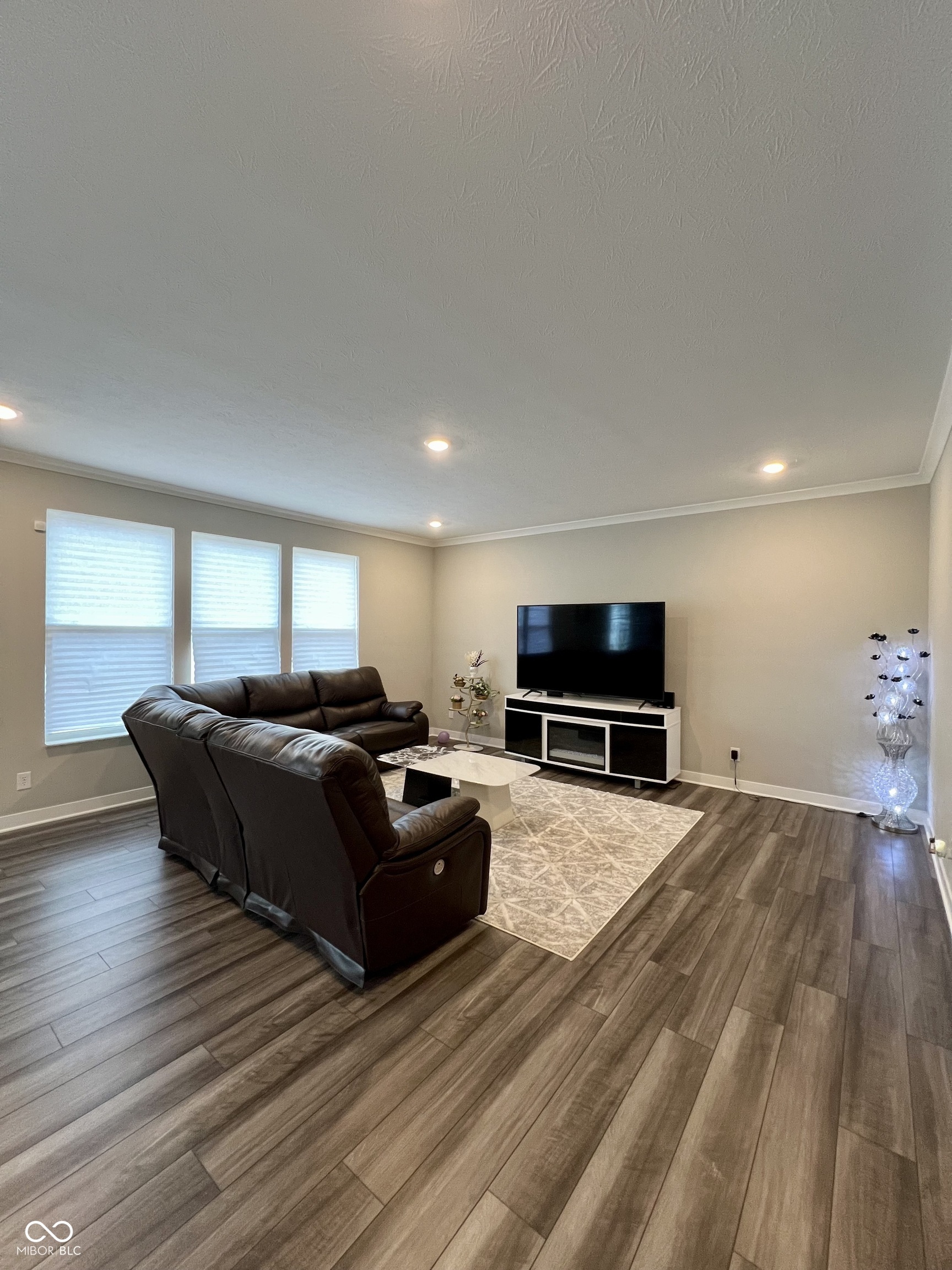 Greenwood, Indiana, 46143, United States, 5 Bedrooms Bedrooms, ,4 BathroomsBathrooms,Residential,For Sale,1976325