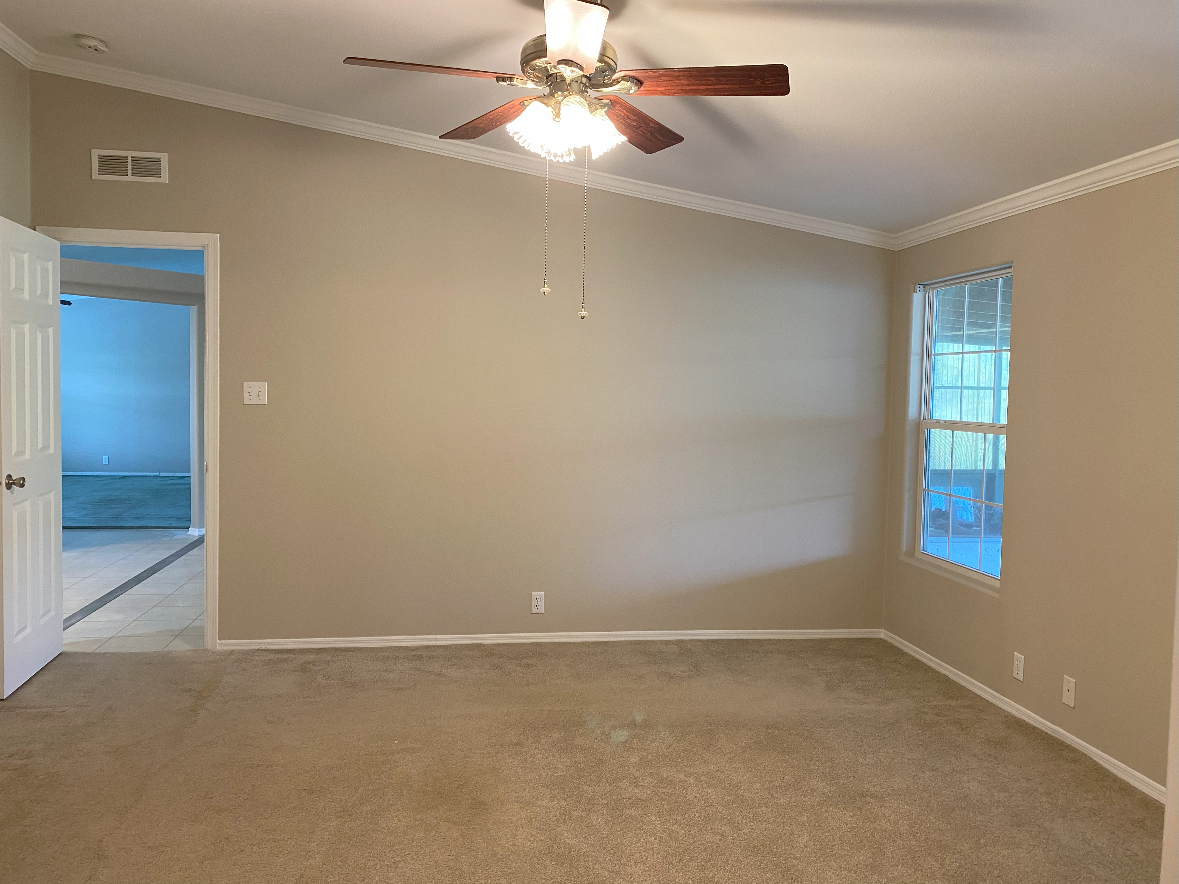 Greenville, Texas, 75402, United States, 3 Bedrooms Bedrooms, ,2 BathroomsBathrooms,Residential,For Sale,1978816