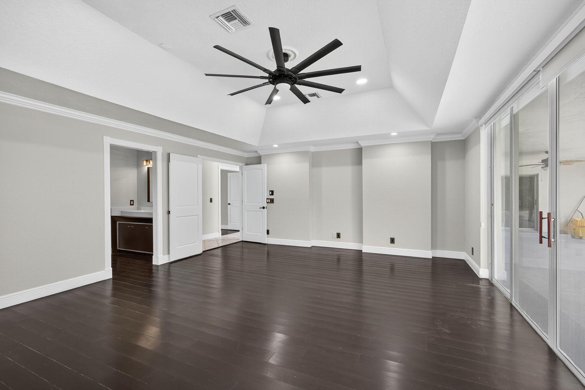 Wellington, Florida, 33414, United States, 5 Bedrooms Bedrooms, ,4 BathroomsBathrooms,Residential,For Sale,1978857