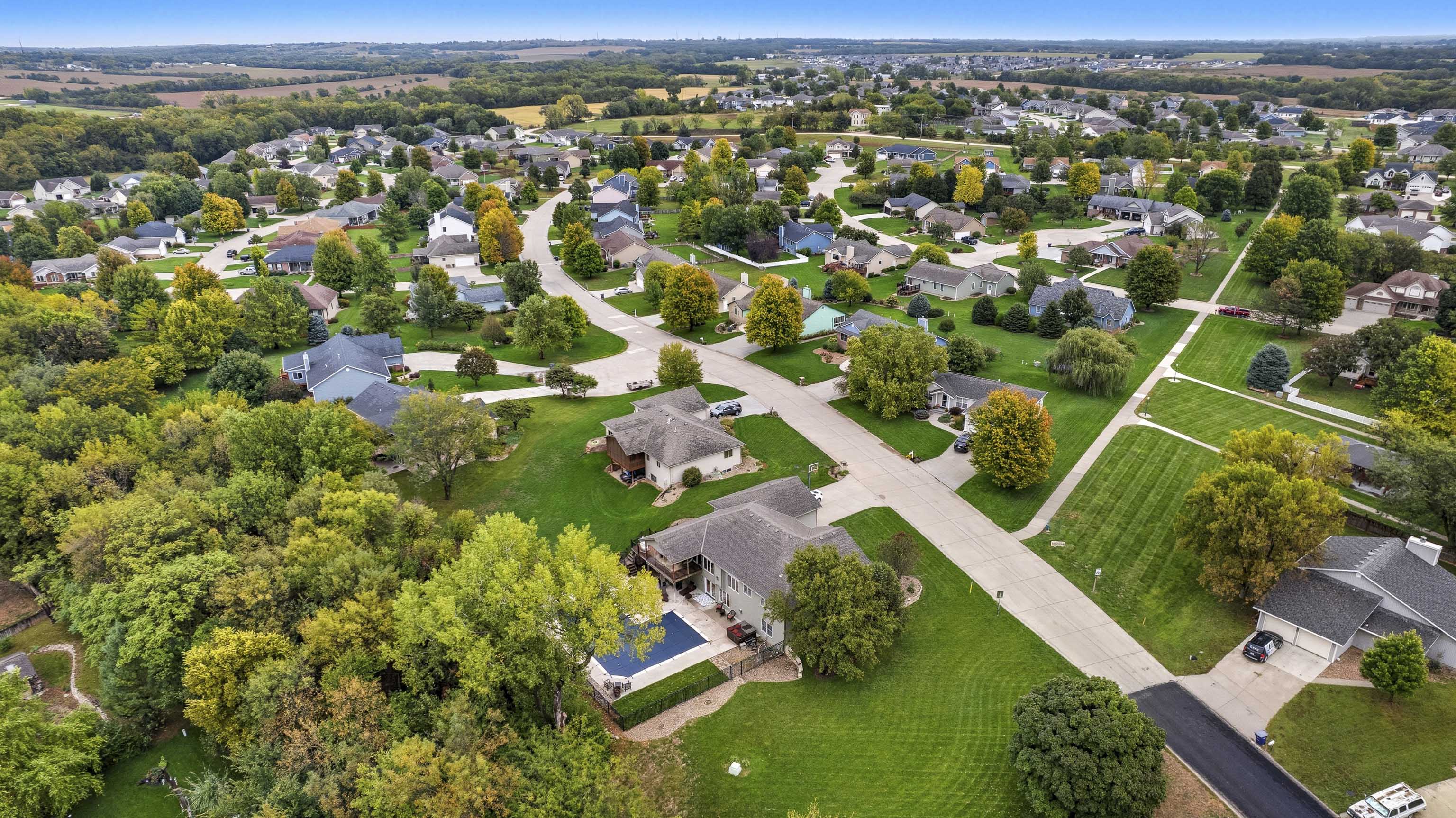 Manhattan, Kansas, 66502, United States, 5 Bedrooms Bedrooms, ,3 BathroomsBathrooms,Residential,For Sale,1960988