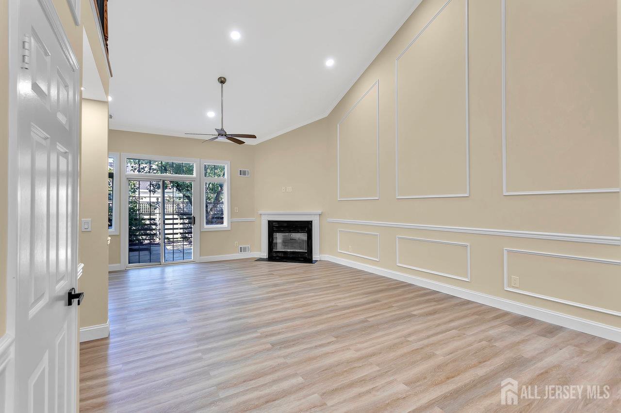 Monroe, New Jersey, 08831, United States, 2 Bedrooms Bedrooms, ,3 BathroomsBathrooms,Residential,For Sale,1918602