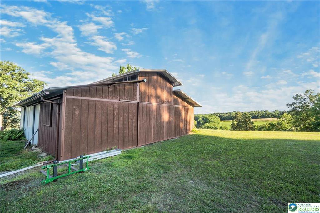 New Tripoli, Pennsylvania, 18066-2432, United States, 3 Bedrooms Bedrooms, ,3 BathroomsBathrooms,Residential,For Sale,1945015