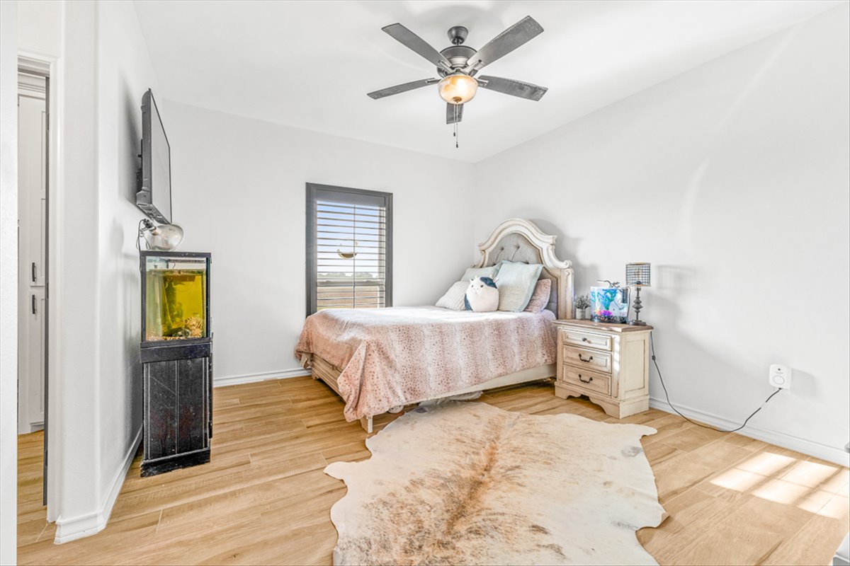 Rockport, Texas, 78382, United States, 5 Bedrooms Bedrooms, ,4 BathroomsBathrooms,Residential,For Sale,1906420