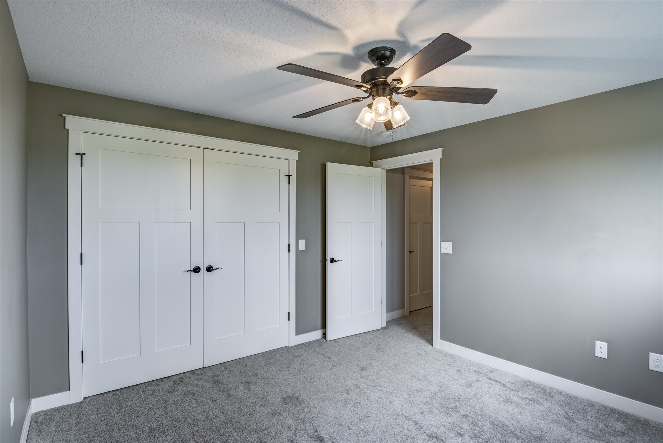 Eau Claire, Wisconsin, 54701, United States, 5 Bedrooms Bedrooms, ,3 BathroomsBathrooms,Residential,For Sale,2049294