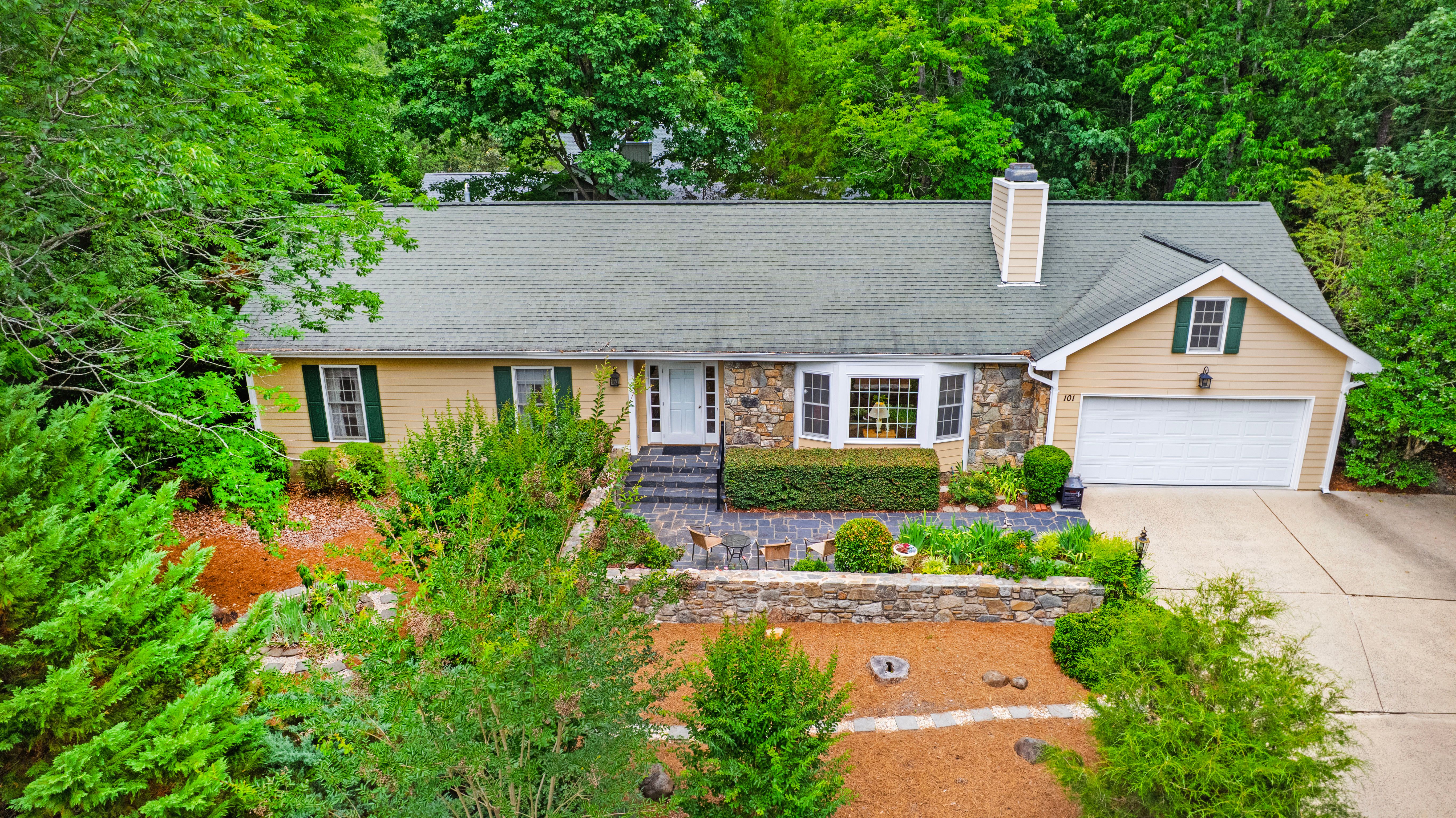  101 Dundalk Drive, Chapel Hill, NC 27517 - 物件實景