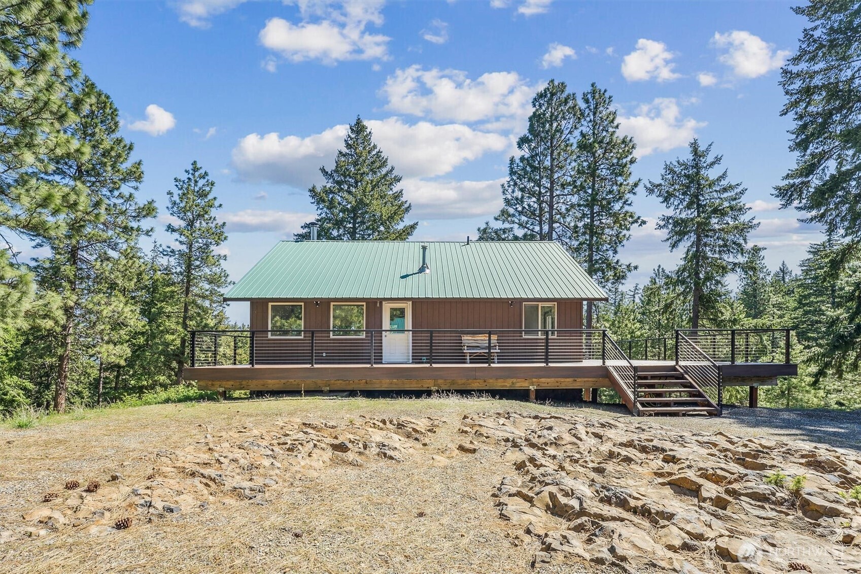Cle Elum, Washington, 98922, United States, 3 Bedrooms Bedrooms, ,Residential,For Sale,1804011