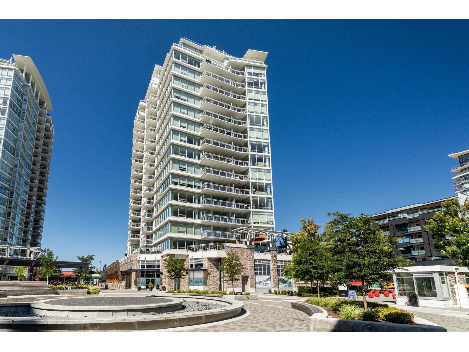 WHITE ROCK, British Columbia, V4B 0A2, CA, 2 Bedrooms Bedrooms, ,2 BathroomsBathrooms,Residential,For Sale,1947534