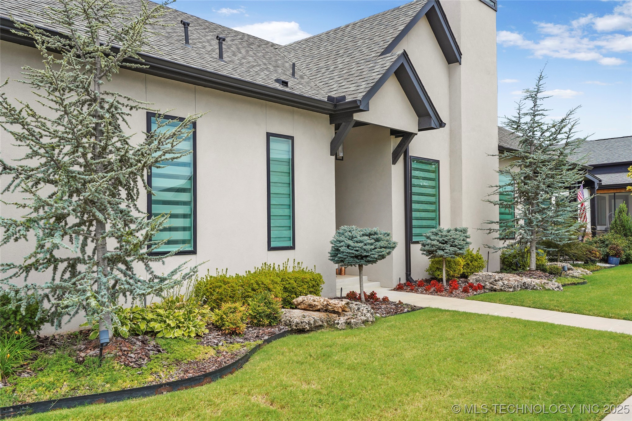 Tulsa, Oklahoma, 74132, United States, 2 Bedrooms Bedrooms, ,2 BathroomsBathrooms,Residential,For Sale,1926160