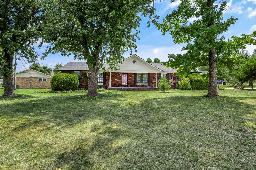 12th Pl, Rogers, AR 72756