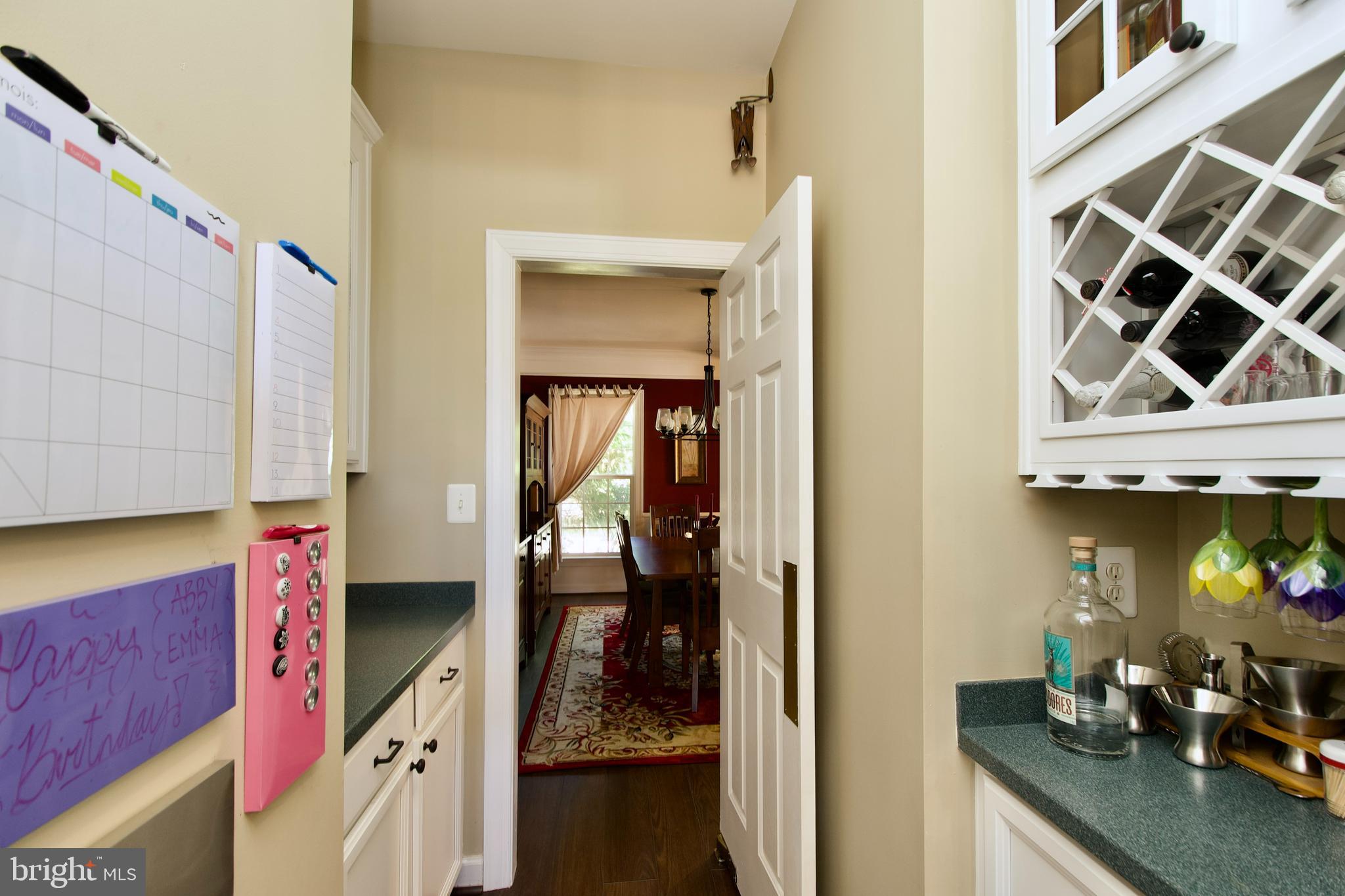 Aldie, Virginia, 20105, United States, 4 Bedrooms Bedrooms, ,5 BathroomsBathrooms,Residential,For Sale,1943897