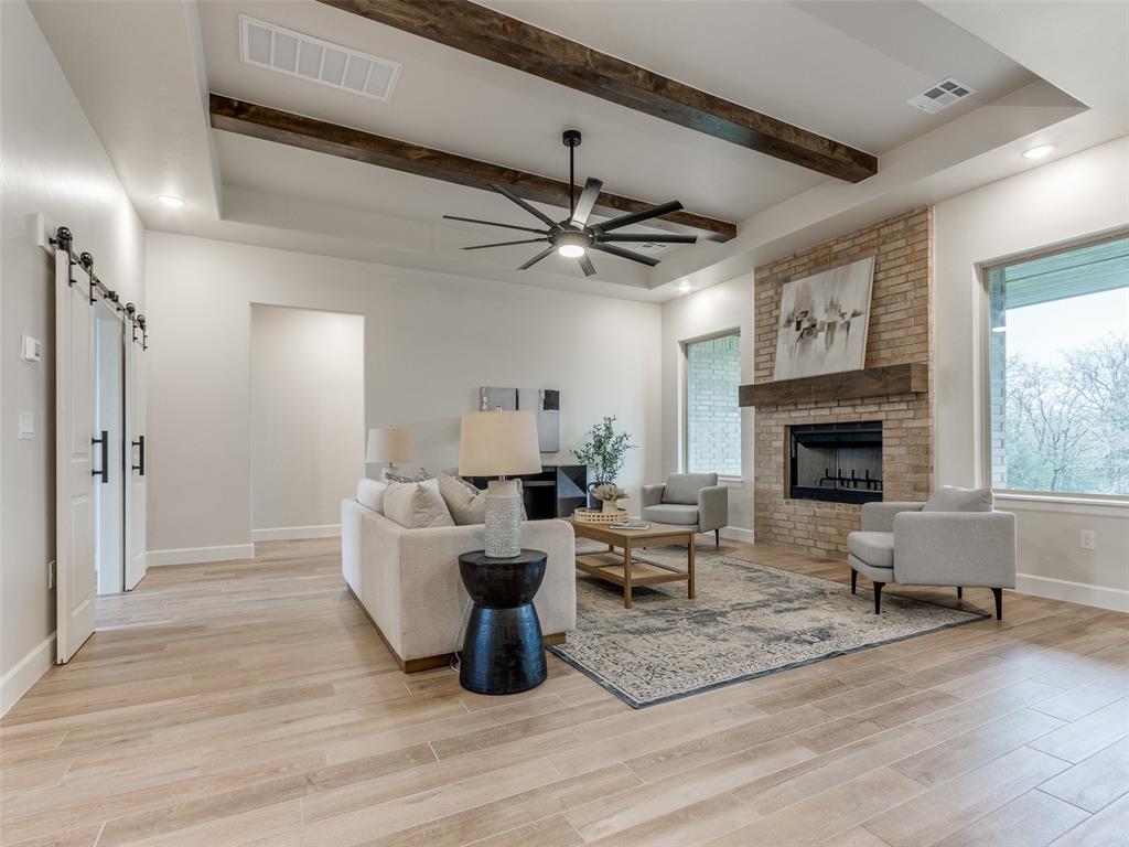Arcadia, Oklahoma, 73007, United States, 3 Bedrooms Bedrooms, ,3 BathroomsBathrooms,Residential,For Sale,1878521