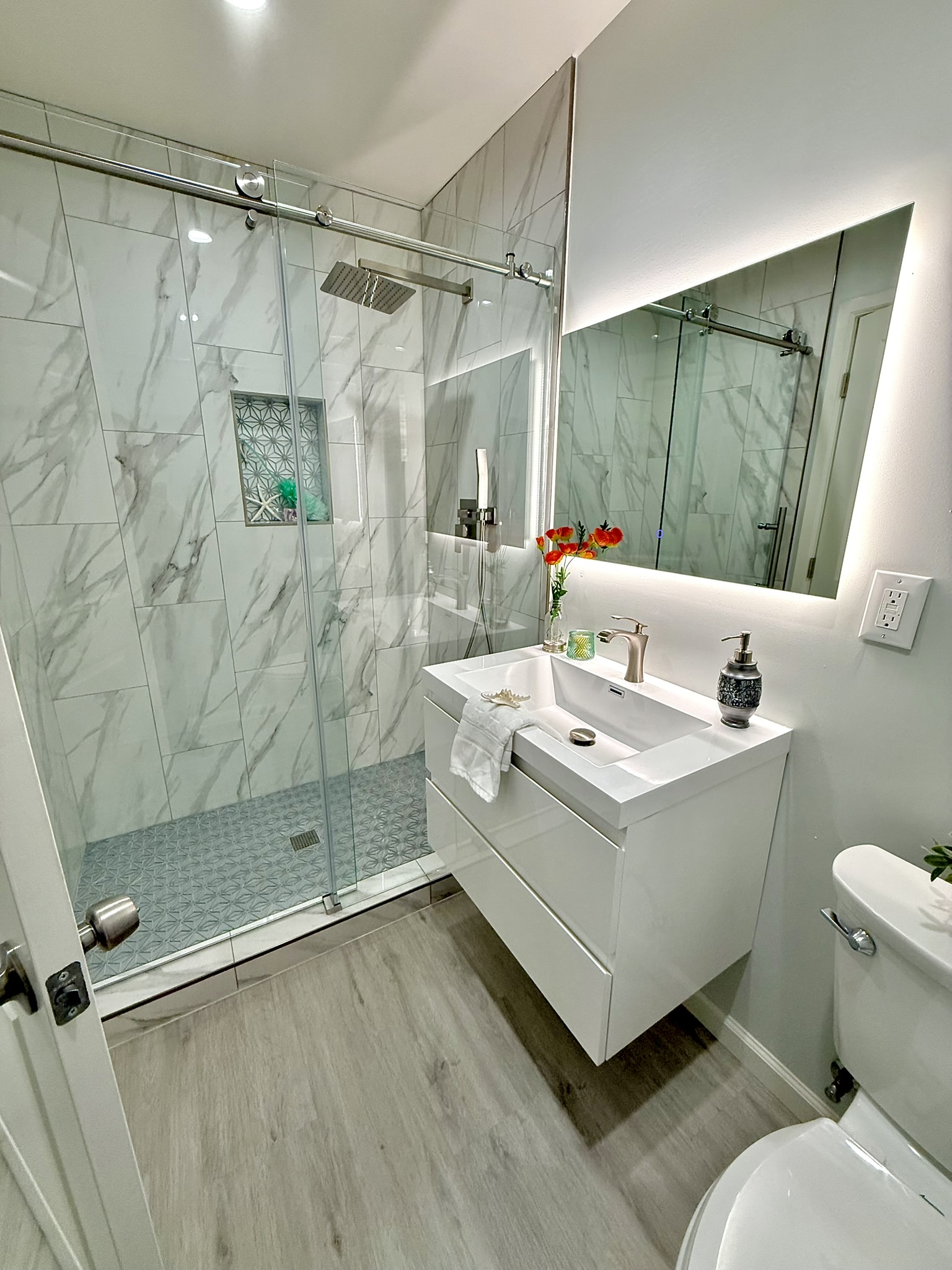 Los Alamitos, California, 90720, United States, 5 Bedrooms Bedrooms, ,4 BathroomsBathrooms,Residential,For Sale,1895084