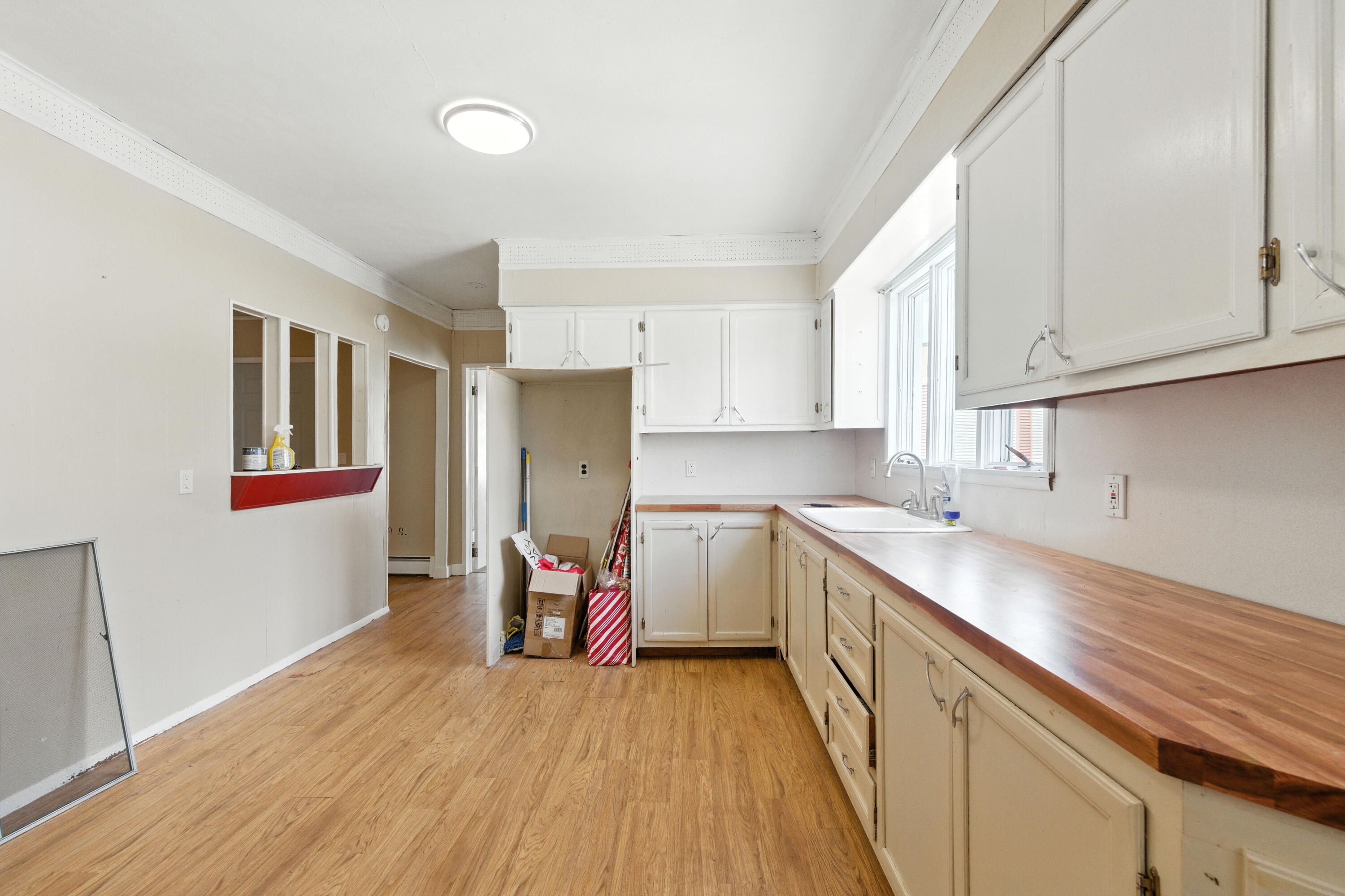 Biddeford, Maine, 04005, United States, ,4 BathroomsBathrooms,Residential,For Sale,1933141
