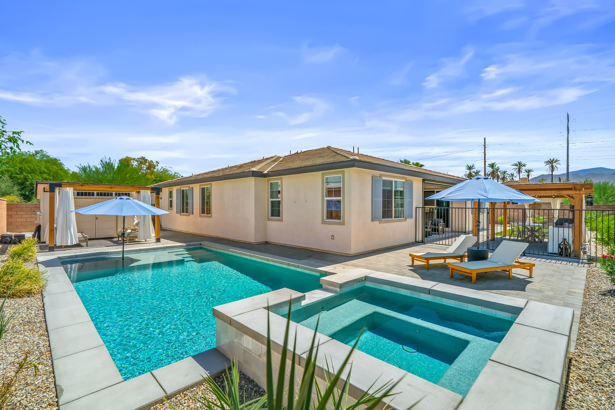  RARE LA QUINTA RETREAT DESIGNED FOR LUXURIOUS MULTIGENERATIONAL LIVING - 物件實景