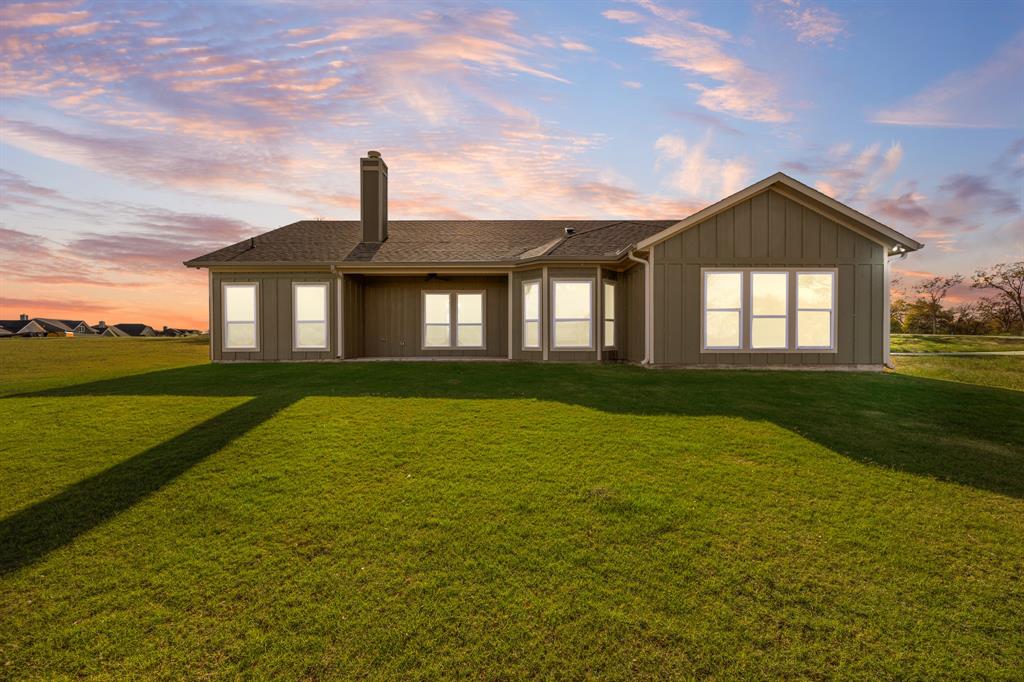 West Tawakoni, Texas, 75474, United States, 4 Bedrooms Bedrooms, ,2 BathroomsBathrooms,Residential,For Sale,2005786