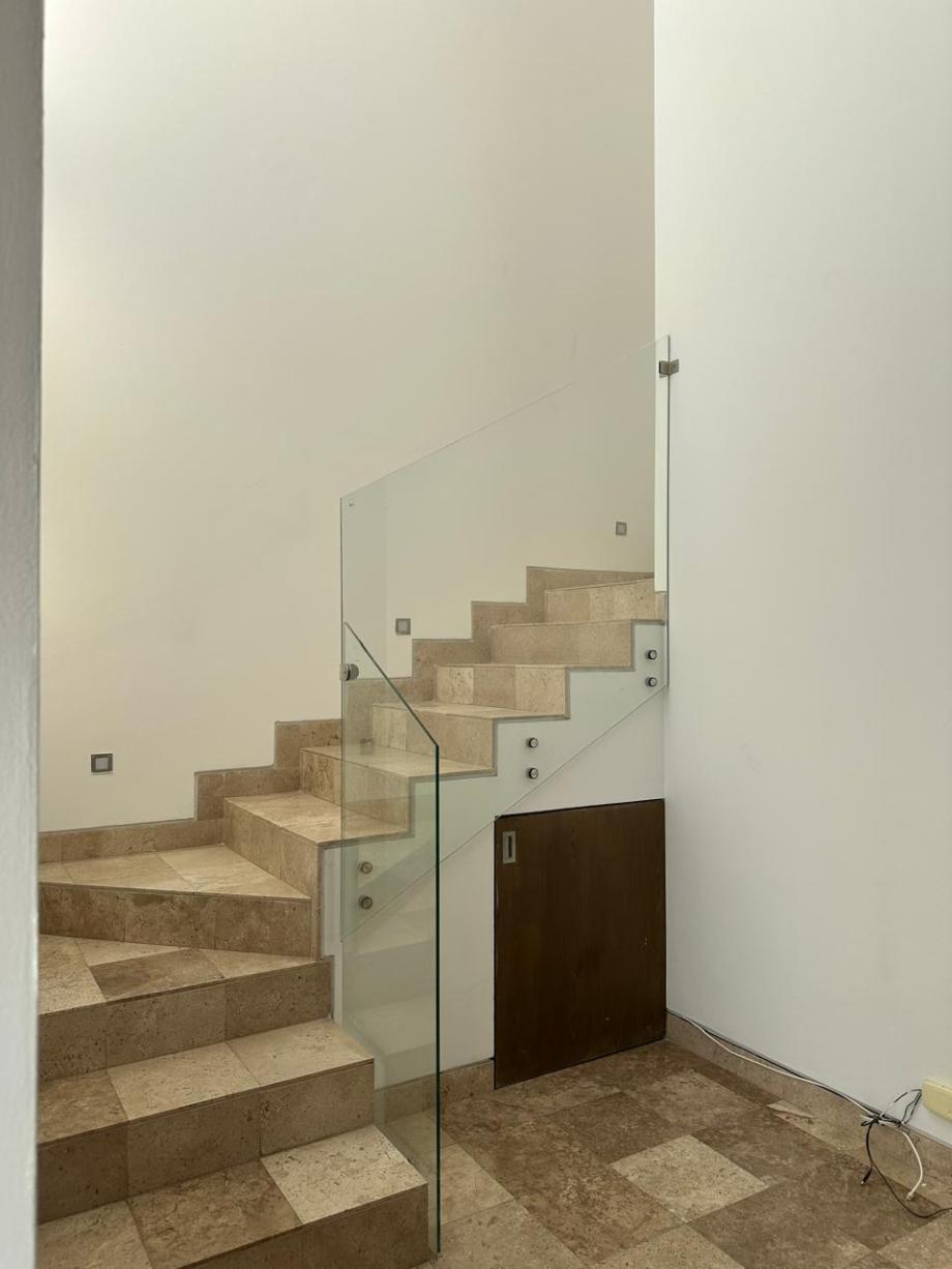 Metepec, Estado de méxico, 52148, Mexico, 3 Bedrooms Bedrooms, ,4 BathroomsBathrooms,Residential,For Sale,1996841