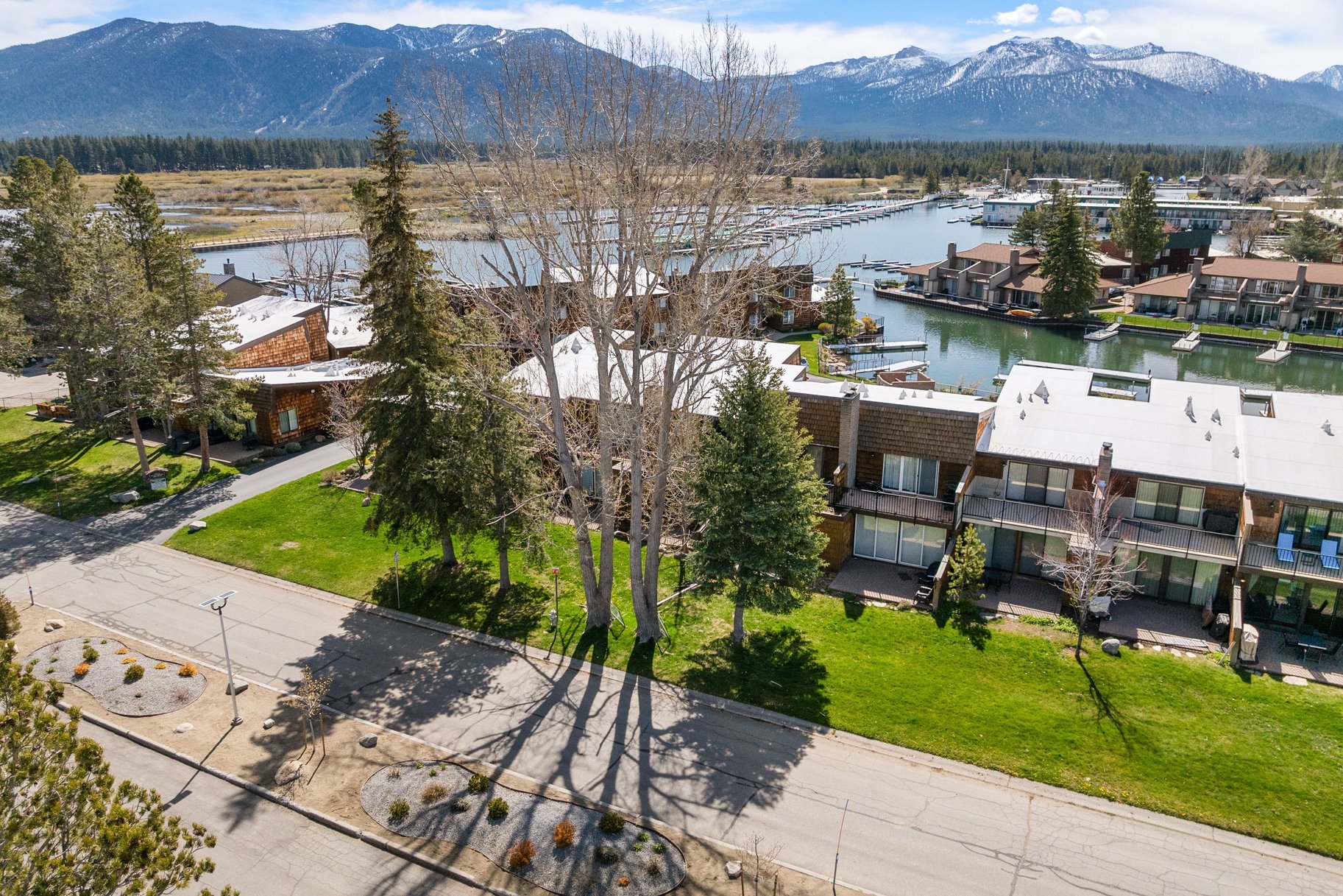 Lakeview Tahoe Keys Turnkey Townhome - 物件實景