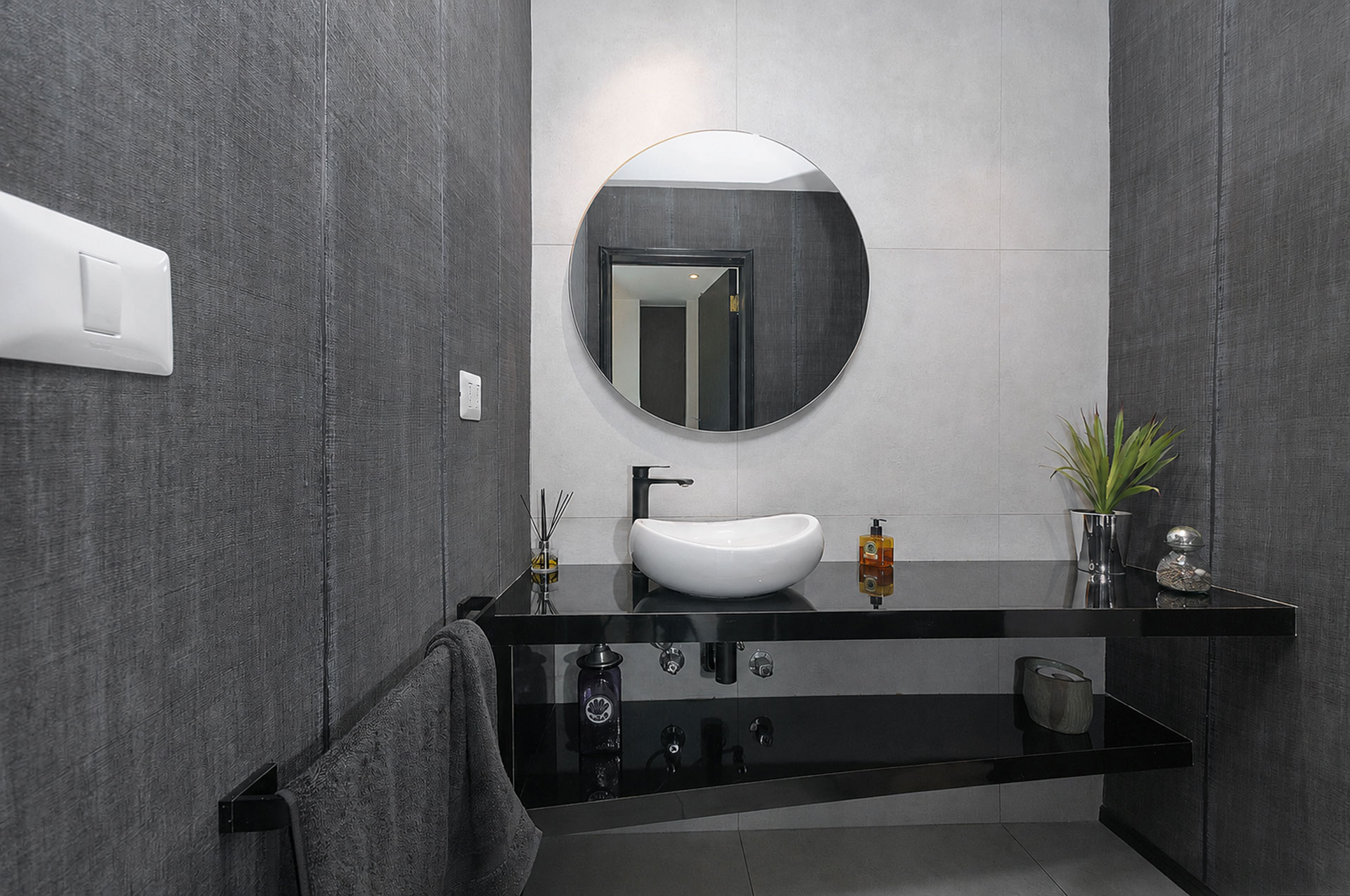  Remodeled Home in La Foresta - 物件實景