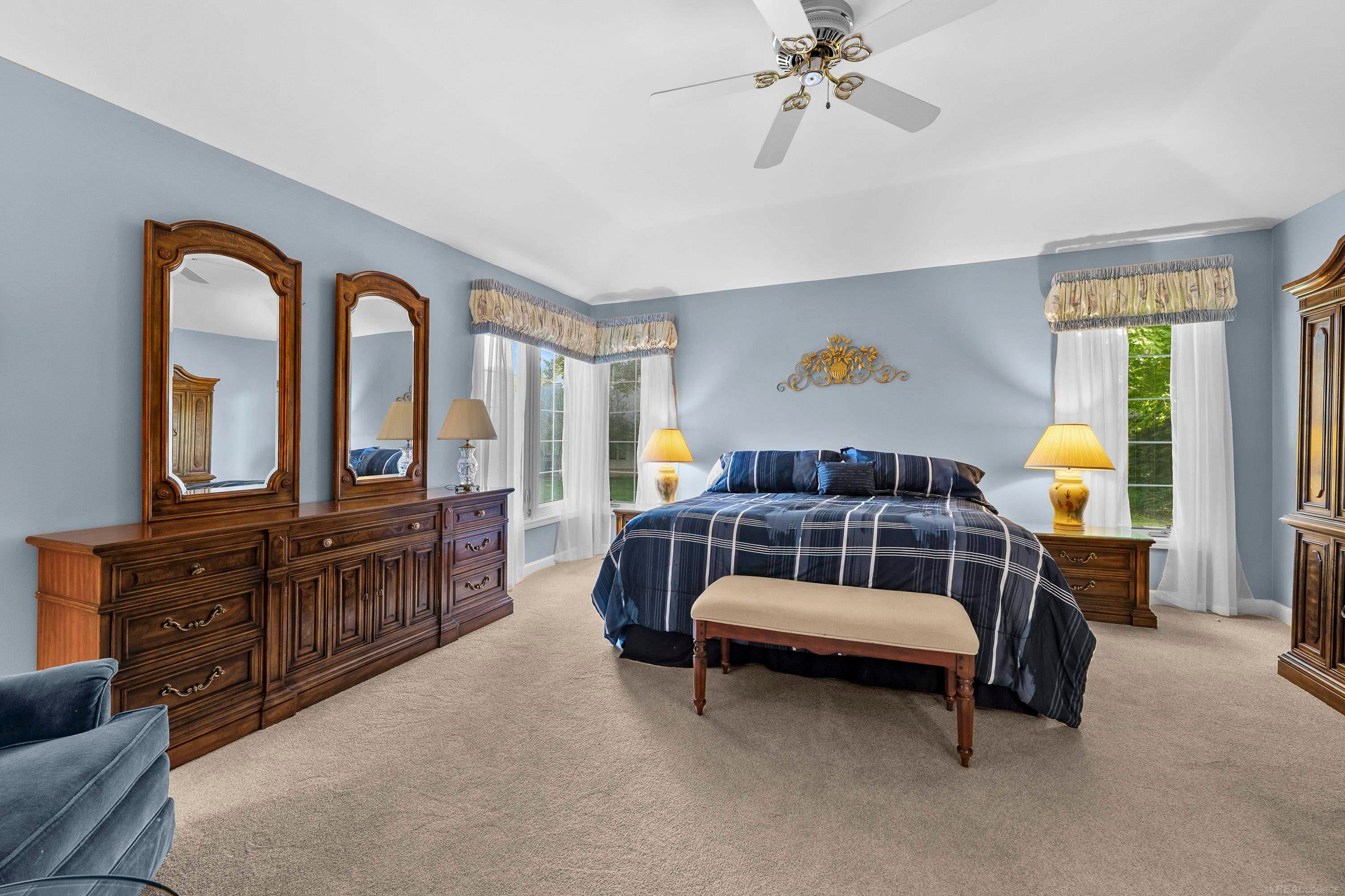 Rochester Hills, Michigan, 48307, United States, 2 Bedrooms Bedrooms, ,4 BathroomsBathrooms,Residential,For Sale,1979749