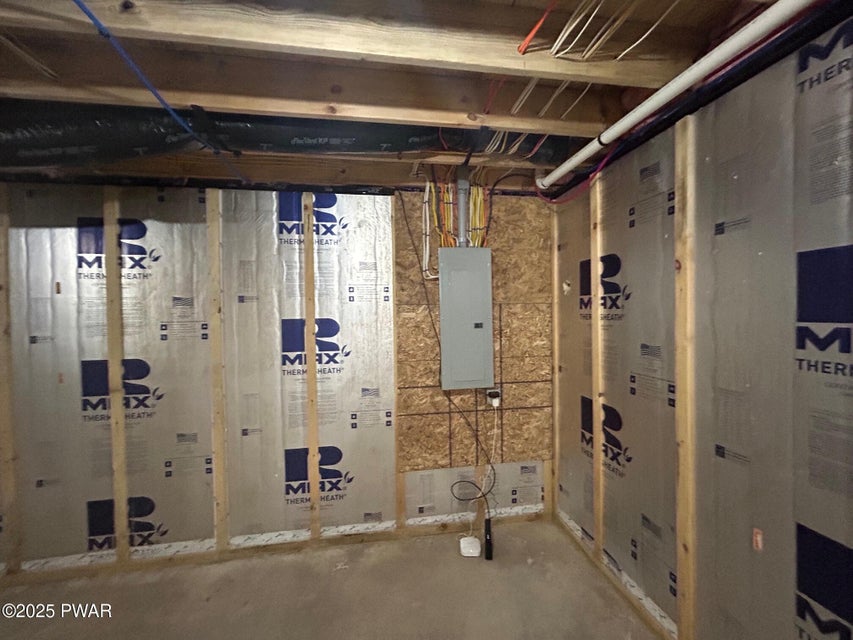 Shohola, Pennsylvania, 18458, United States, 3 Bedrooms Bedrooms, ,3 BathroomsBathrooms,Residential,For Sale,1978726