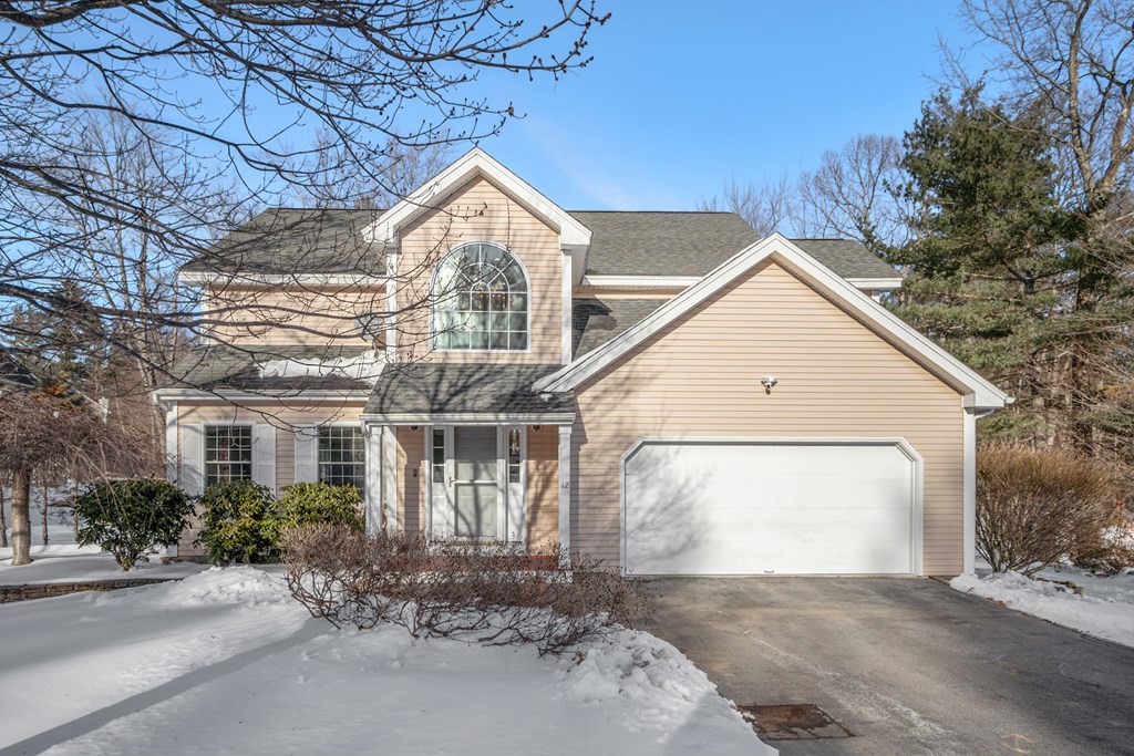 Hooksett, New Hampshire, 03106, United States, 3 Bedrooms Bedrooms, ,3 BathroomsBathrooms,Residential,For Sale,1930253