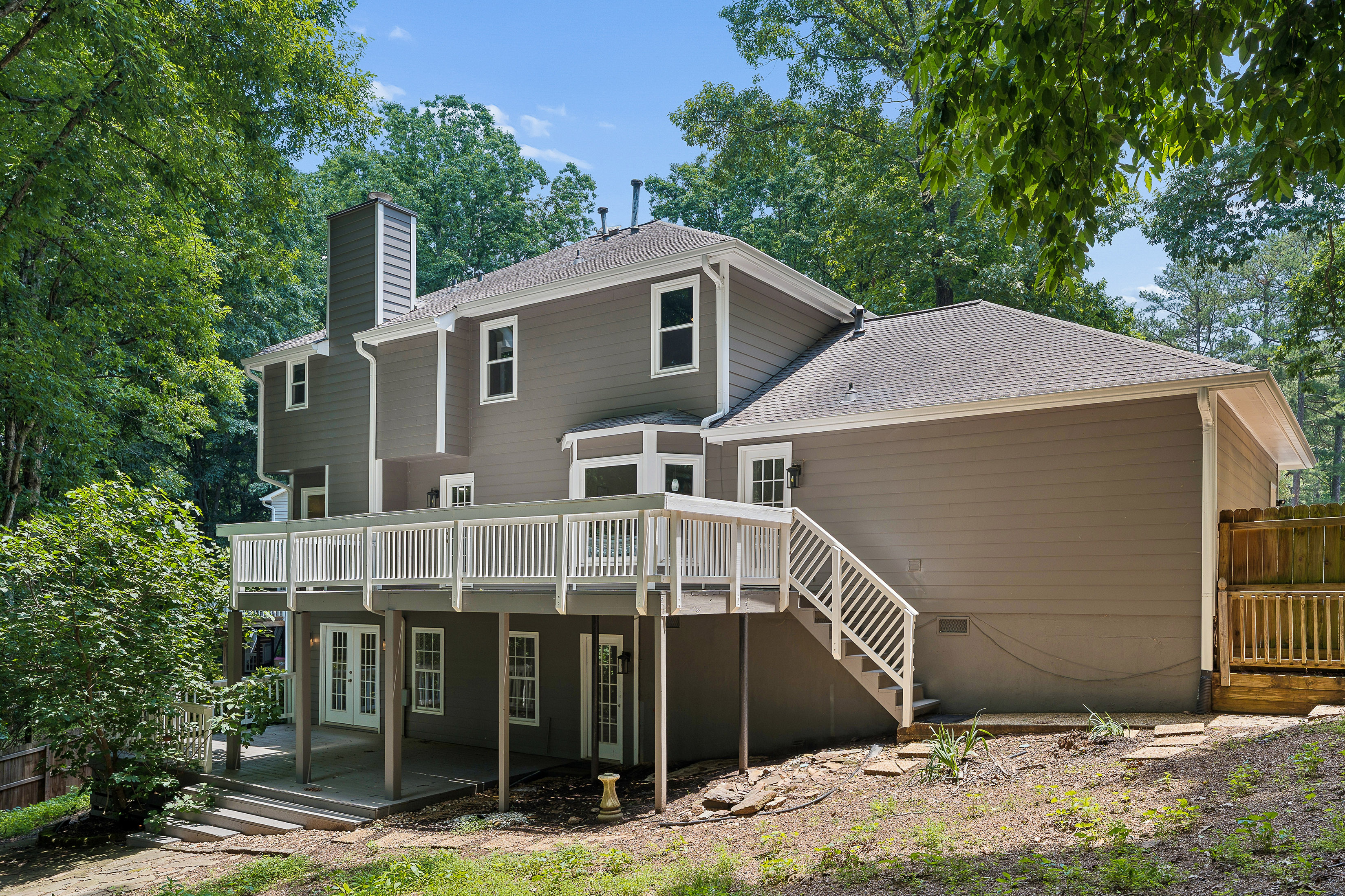  Beautifully Updated Two-story Traditional Home Nestled on a Quiet Cul-de-sac - 物件實景