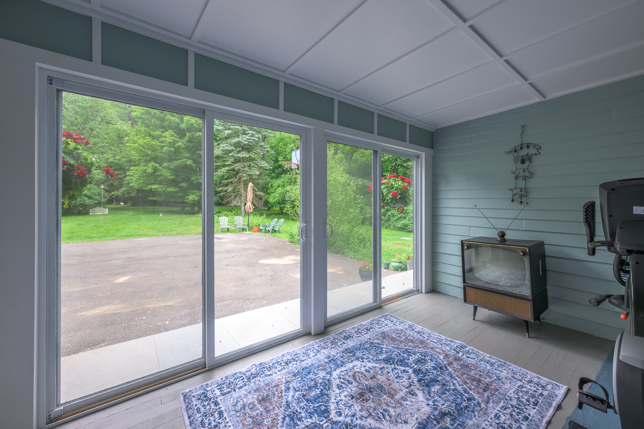  24 Albany Avenue, Kinderhook, NY 12106 - 物件實景