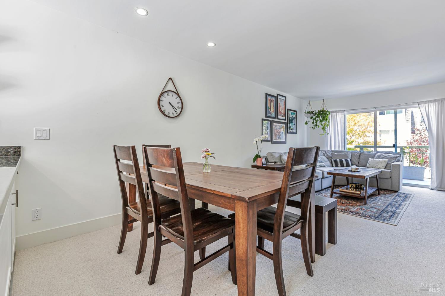 Novato, California, 94947, United States, 2 Bedrooms Bedrooms, ,2 BathroomsBathrooms,Residential,For Sale,1839090