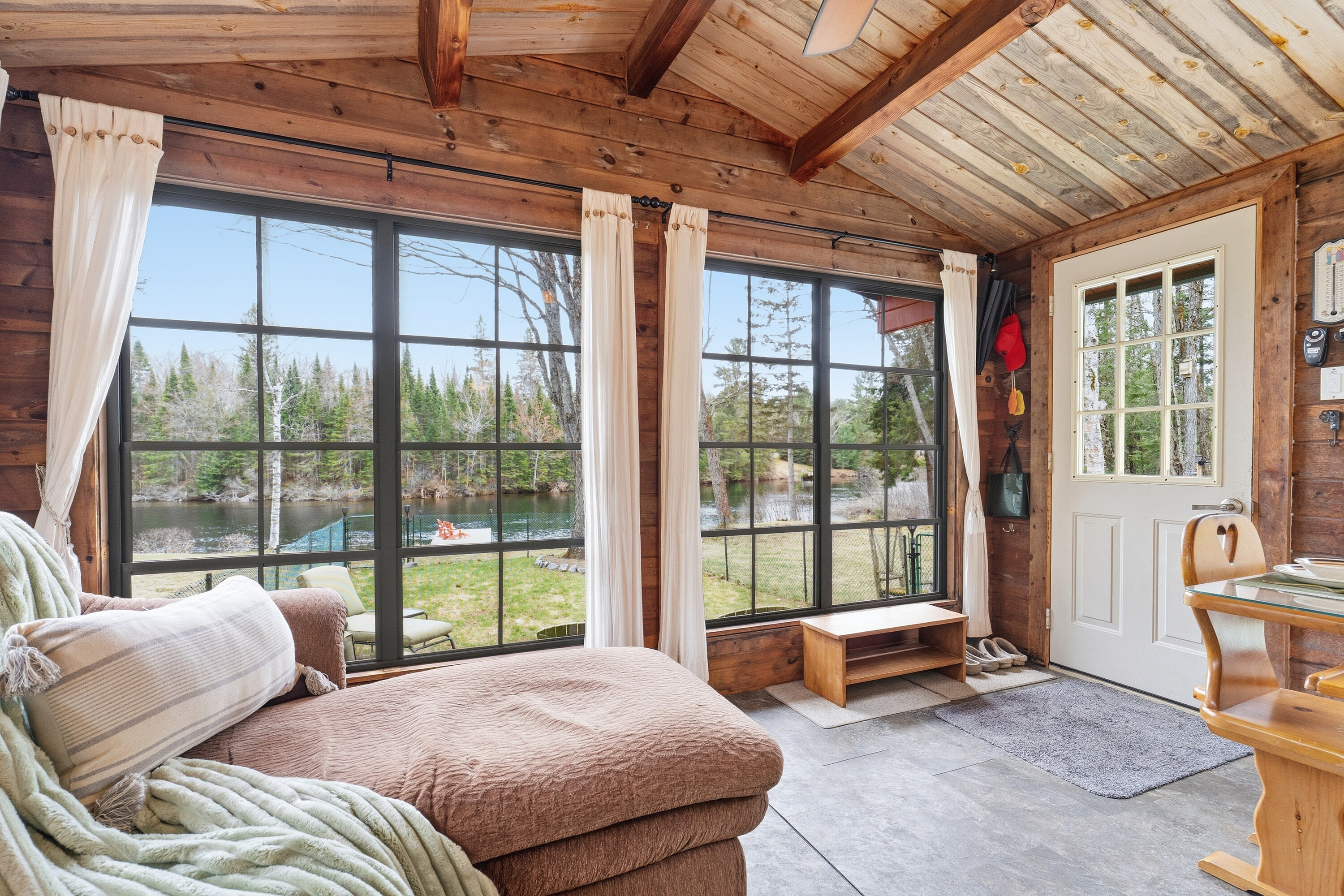  Muskoka River Cottage Charm - 物件實景