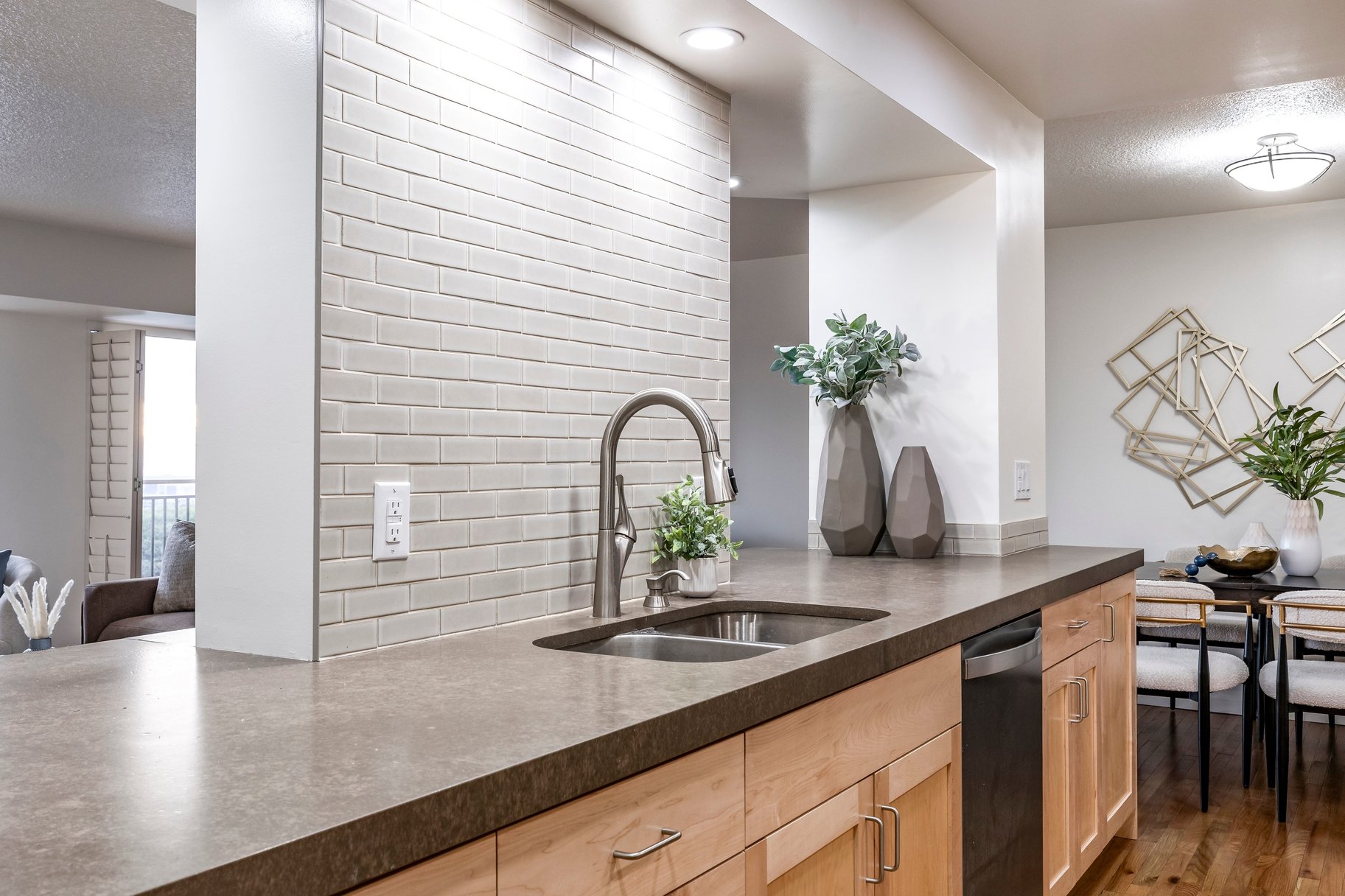  Spacious Canyon Crest Condo with Sweeping Valley Views - 物件實景