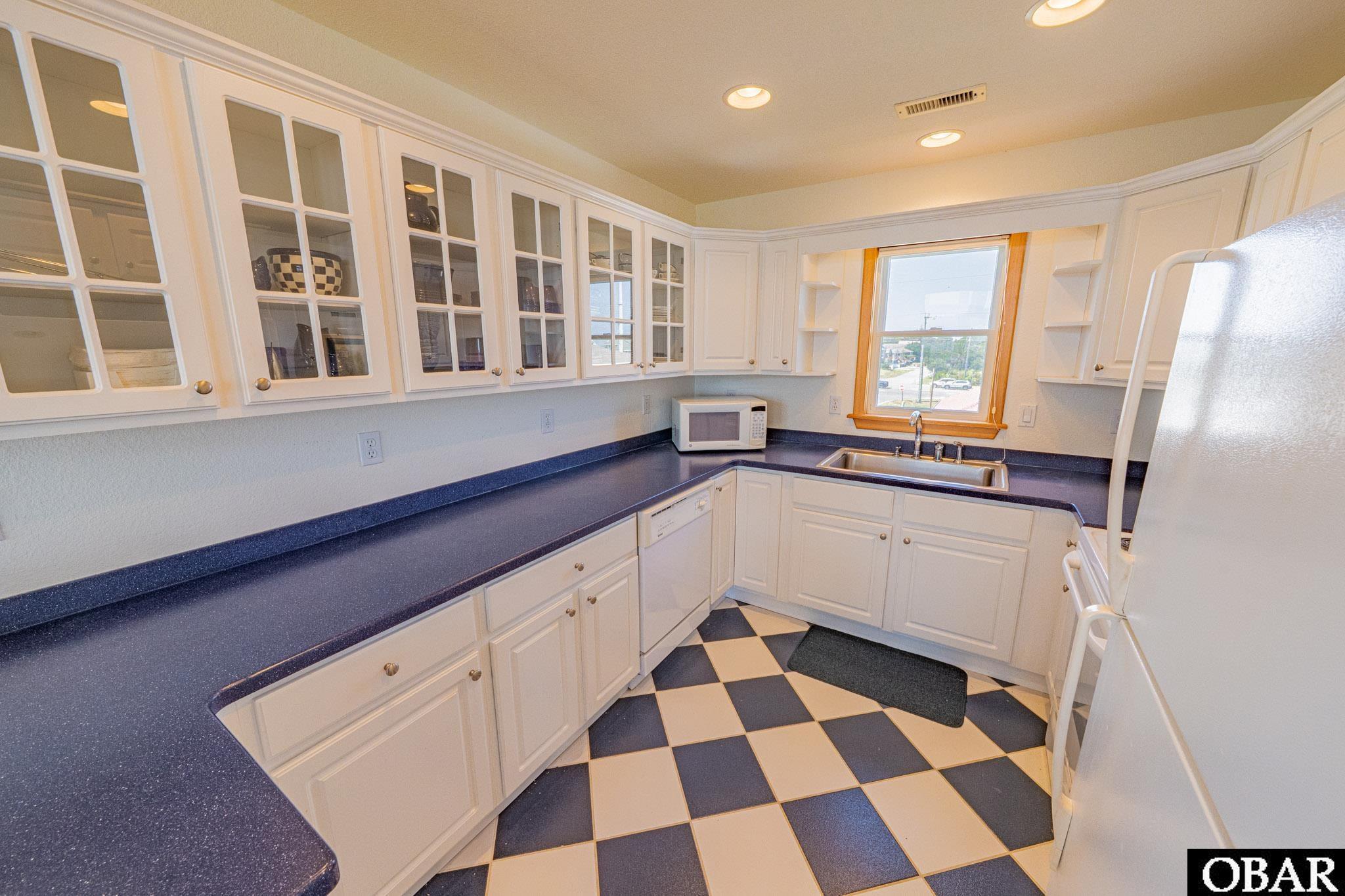 Kill Devil Hills, North Carolina, 27948, United States, 4 Bedrooms Bedrooms, ,3 BathroomsBathrooms,Residential,For Sale,1920004