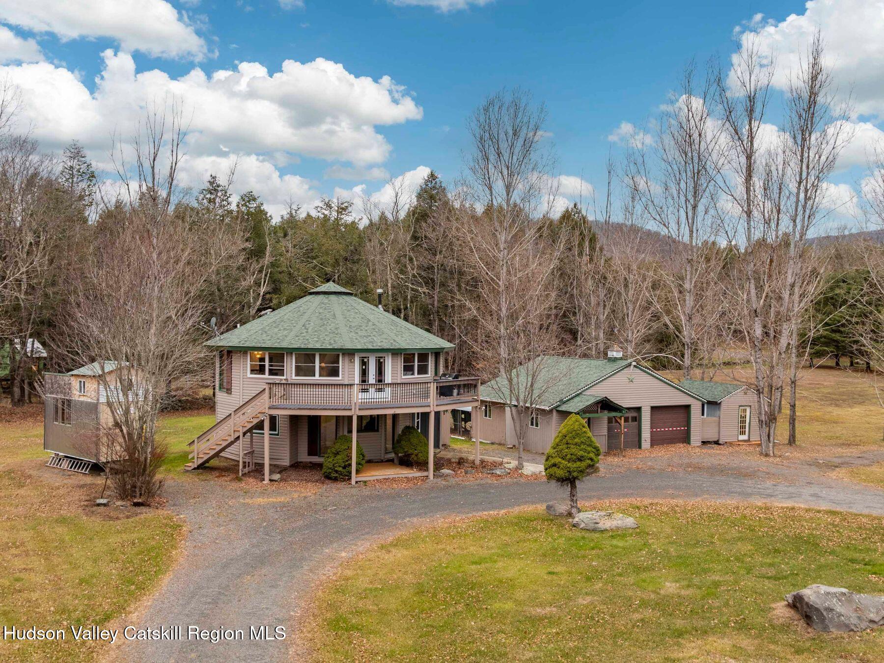 Windham, New York, 12496, United States, 3 Bedrooms Bedrooms, ,3 BathroomsBathrooms,Residential,For Sale,2003340