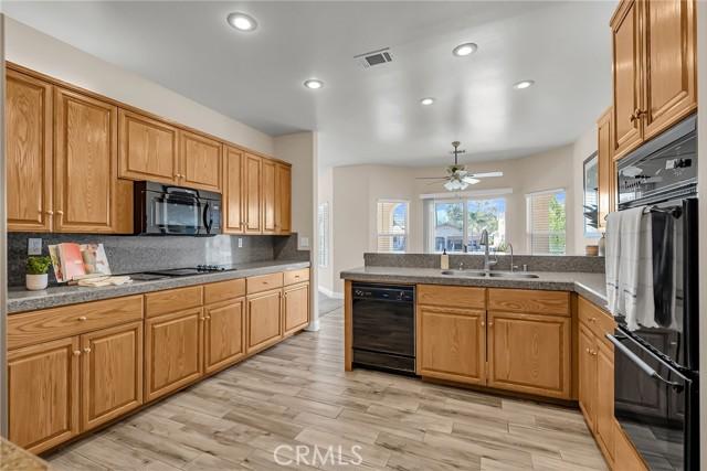 Canyon Lake, California, 92587, United States, 3 Bedrooms Bedrooms, ,2 BathroomsBathrooms,Residential,For Sale,1989277