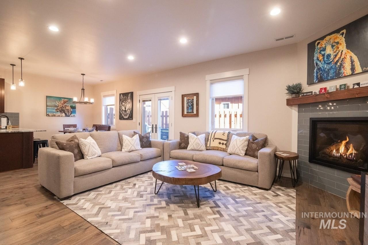 McCall, Idaho, 83638, United States, 4 Bedrooms Bedrooms, ,3 BathroomsBathrooms,Residential,For Sale,1763281