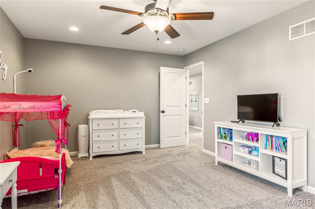 Lake St Louis, Missouri, 63367, United States, 4 Bedrooms Bedrooms, ,4 BathroomsBathrooms,Residential,For Sale,1987646