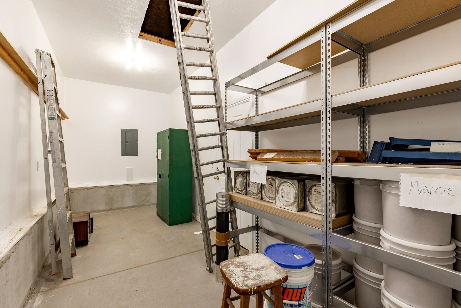  Solid Millcreek Home with Huge Workshop - 物件實景