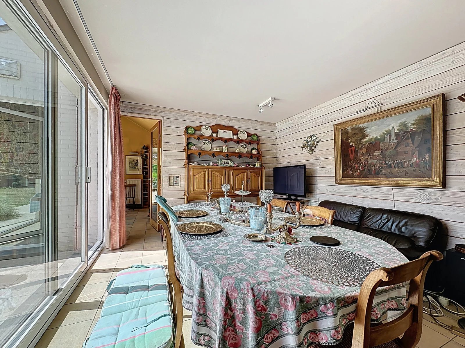 Rhode-Saint-Genese, Flanders, 1640, BE, 5 Bedrooms Bedrooms, ,3 BathroomsBathrooms,Residential,For Sale,2002019